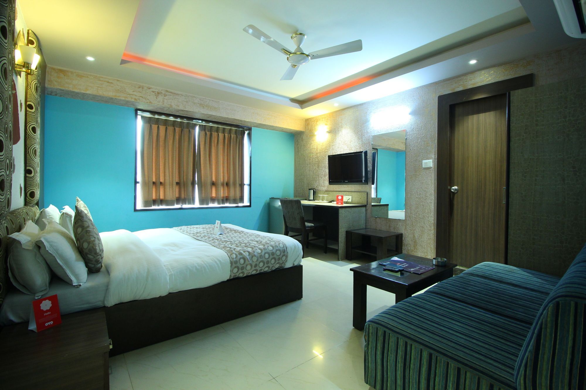 Oyo 4161 Hotel Shailly Inn أحمد أباد المظهر الخارجي الصورة