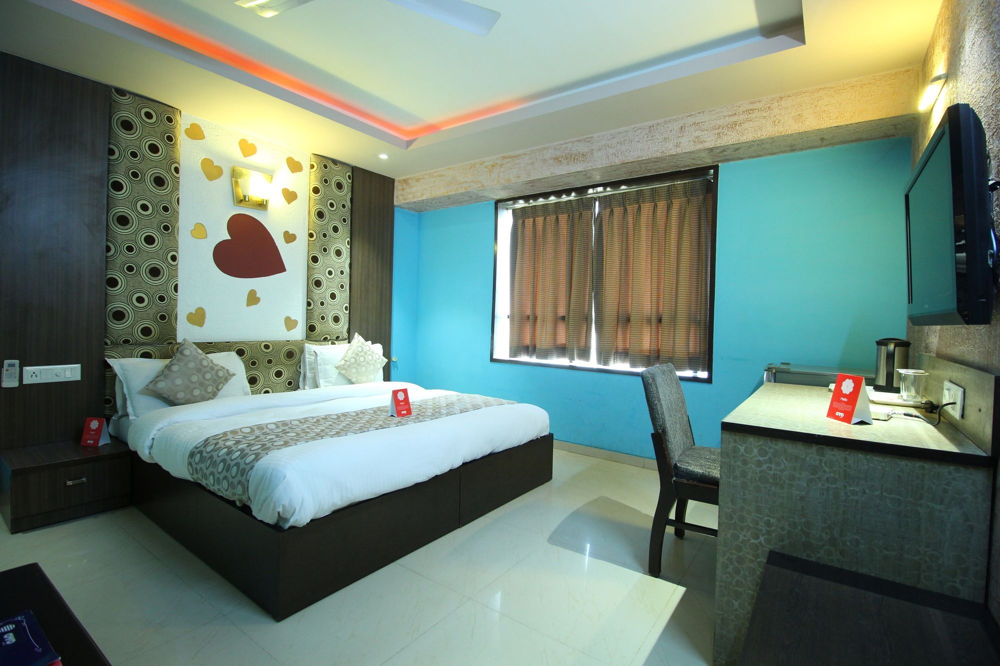 Oyo 4161 Hotel Shailly Inn أحمد أباد المظهر الخارجي الصورة